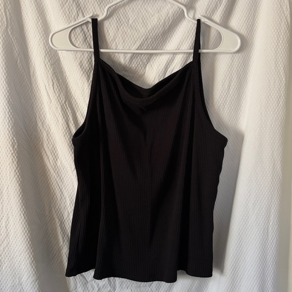 NWOT Old Navy Basics SET OF 8 Straight Across neck Tanks Red/Green/Black/White - Picture 2 of 16